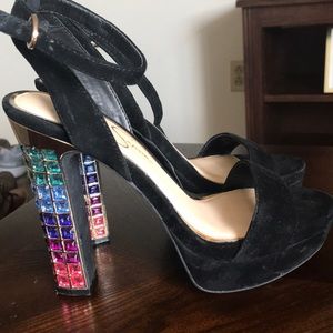 Banda Platform Sandals 😱🌈